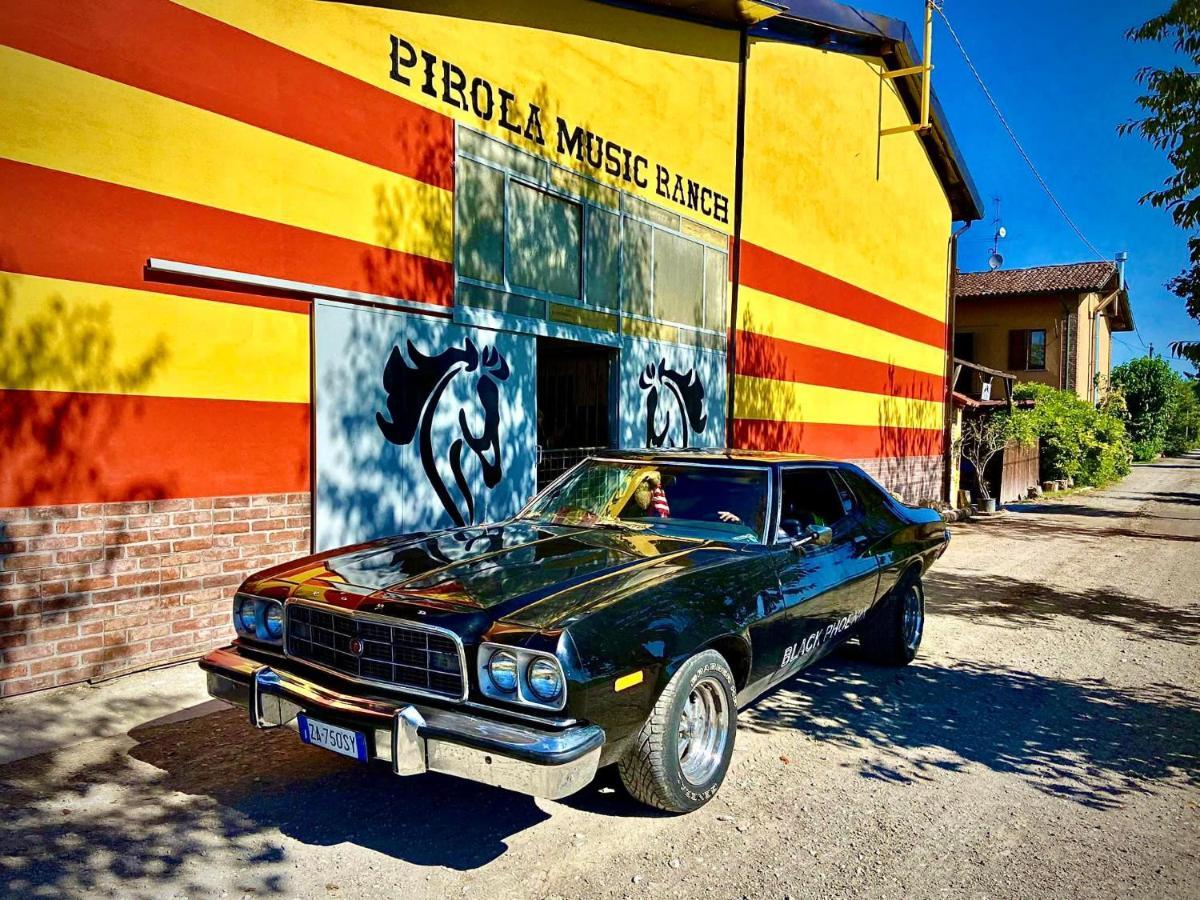 Pirola Music Ranch Guest House B&B Romano di Lombardia Buitenkant foto
